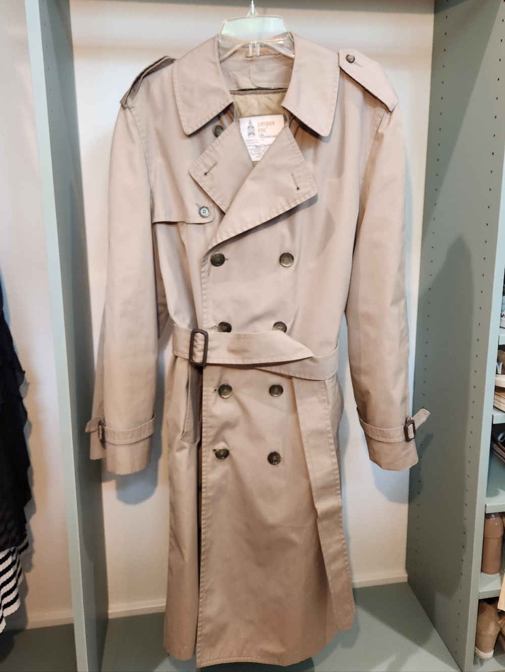 Vintage London Fog Classic Beige Trenchcoat with Removable Thinsulate Lining
